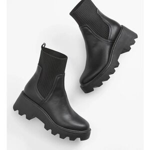 Dolce Vita Villa Black Platform Ankle Boots Womens 9.5 Lug Sole Knit